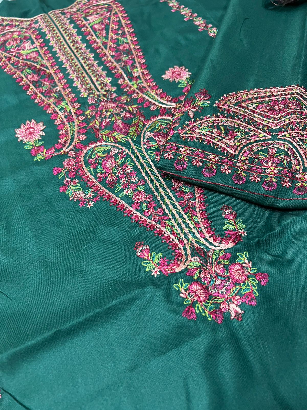 DHANAK 3PC Embroidered Lawn Suit – Elegant Summer Collection