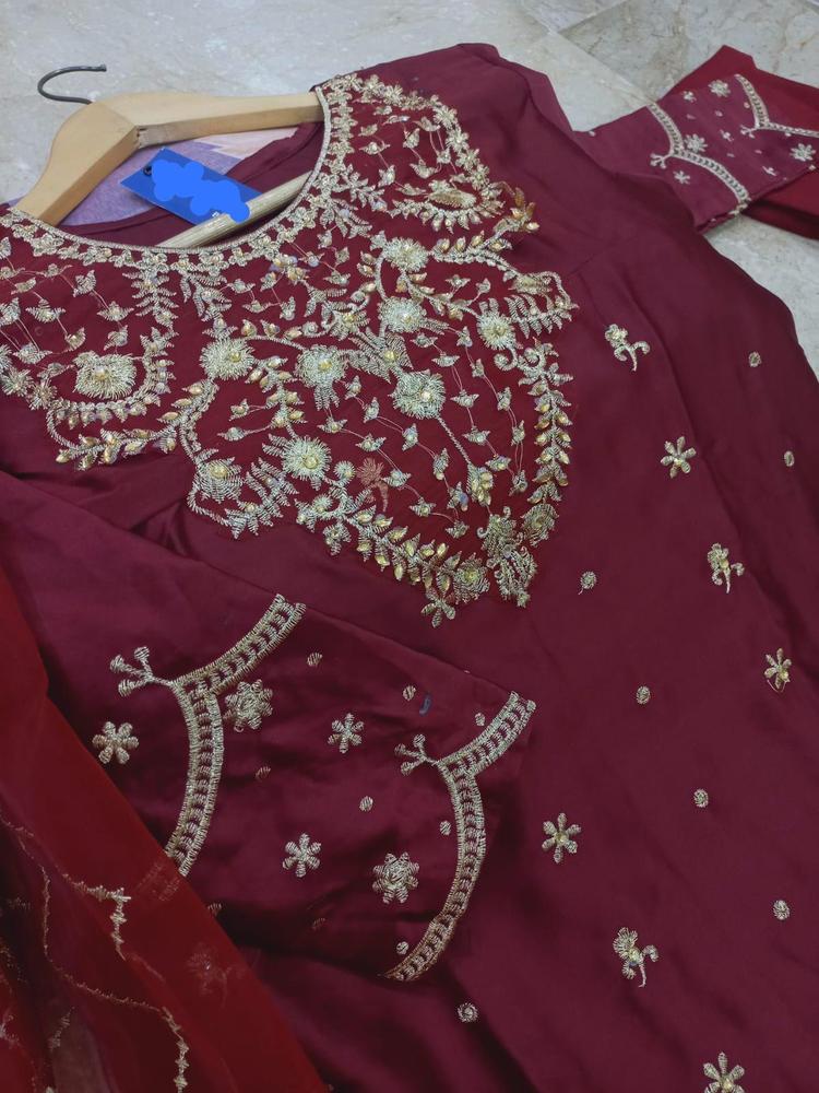 3 Pcs Women's Stitched Shamoz Silk Embroidered Maxi